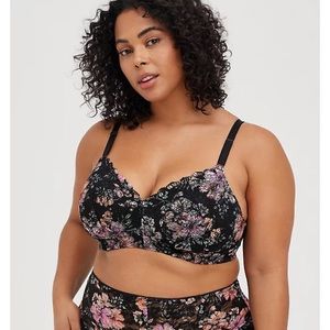 NWT Torrid Lightly Lined Everyday Wire-Free Bra - Lace With 360° Back Smoothing